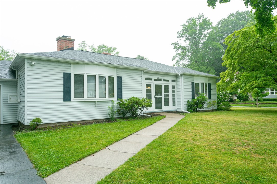 41 Parkside Crescent Irondequoit, NY 14617 - Photo 4 of 41