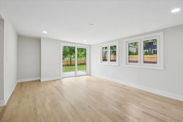 $699,900 | 303 Cedarbrook Road, Naperville, IL 60565