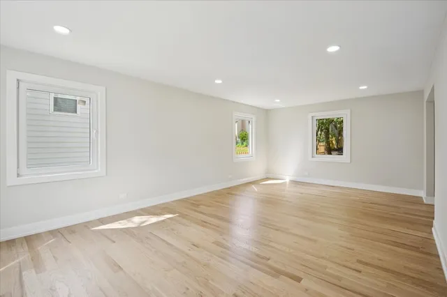 $699,900 | 303 Cedarbrook Road, Naperville, IL 60565