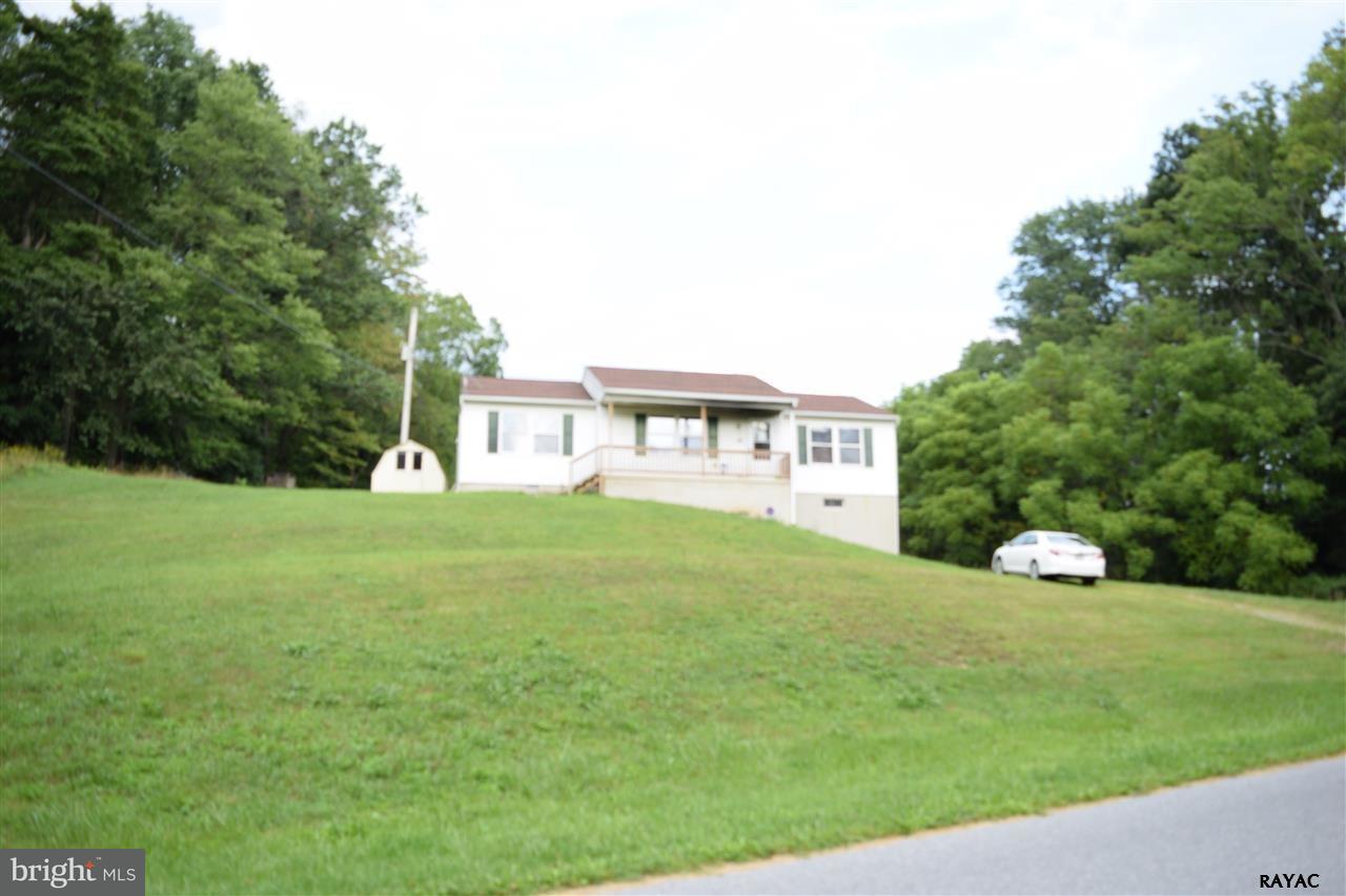 2909 Pentland Road Spring Grove, PA 17362 - Photo 2 of 28