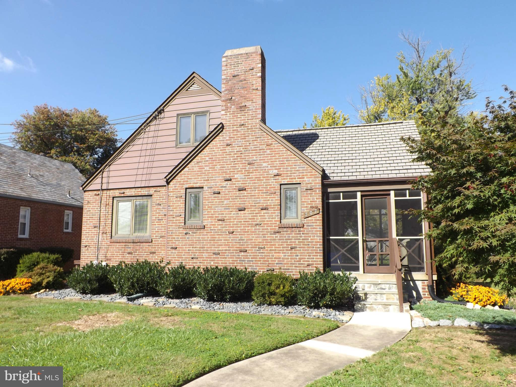 707 McNeill Road Silver Spring, MD 20910 - Photo 1 of 28 Exterior (Front)