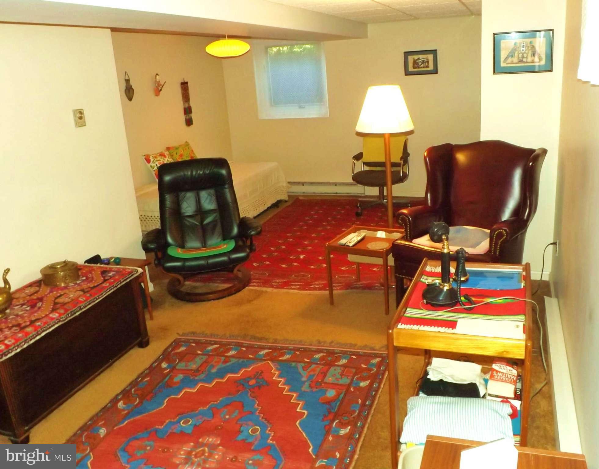 707 McNeill Road Silver Spring, MD 20910 - Photo 12 of 28 Family Room