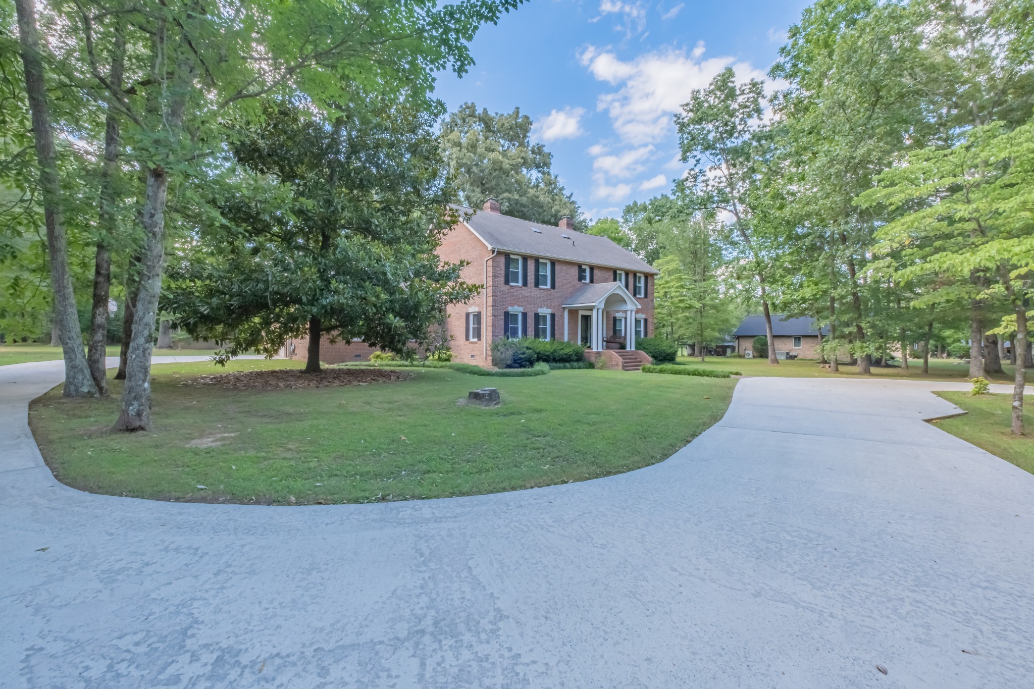 339 Short Springs Road Tullahoma, TN 37388 - Photo 3 of 72 Gallery Image 3