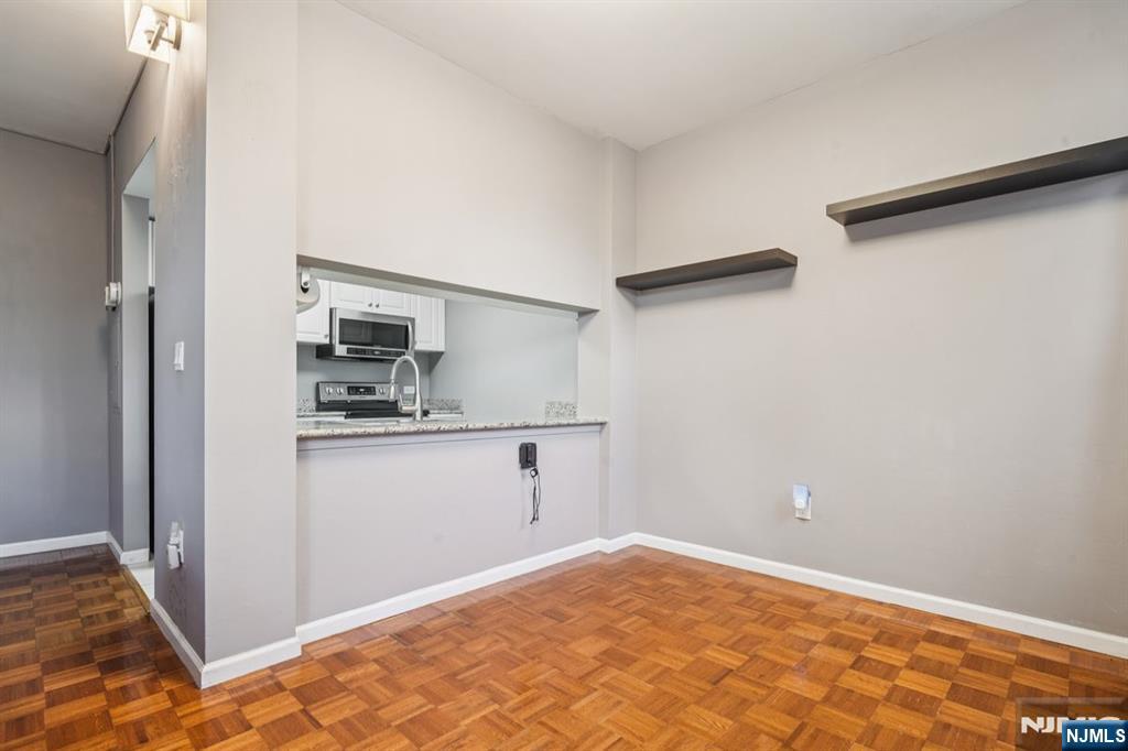 100 Old Palisade Road, Unit L7 Fort Lee, NJ 07024 - Photo 10 of 23