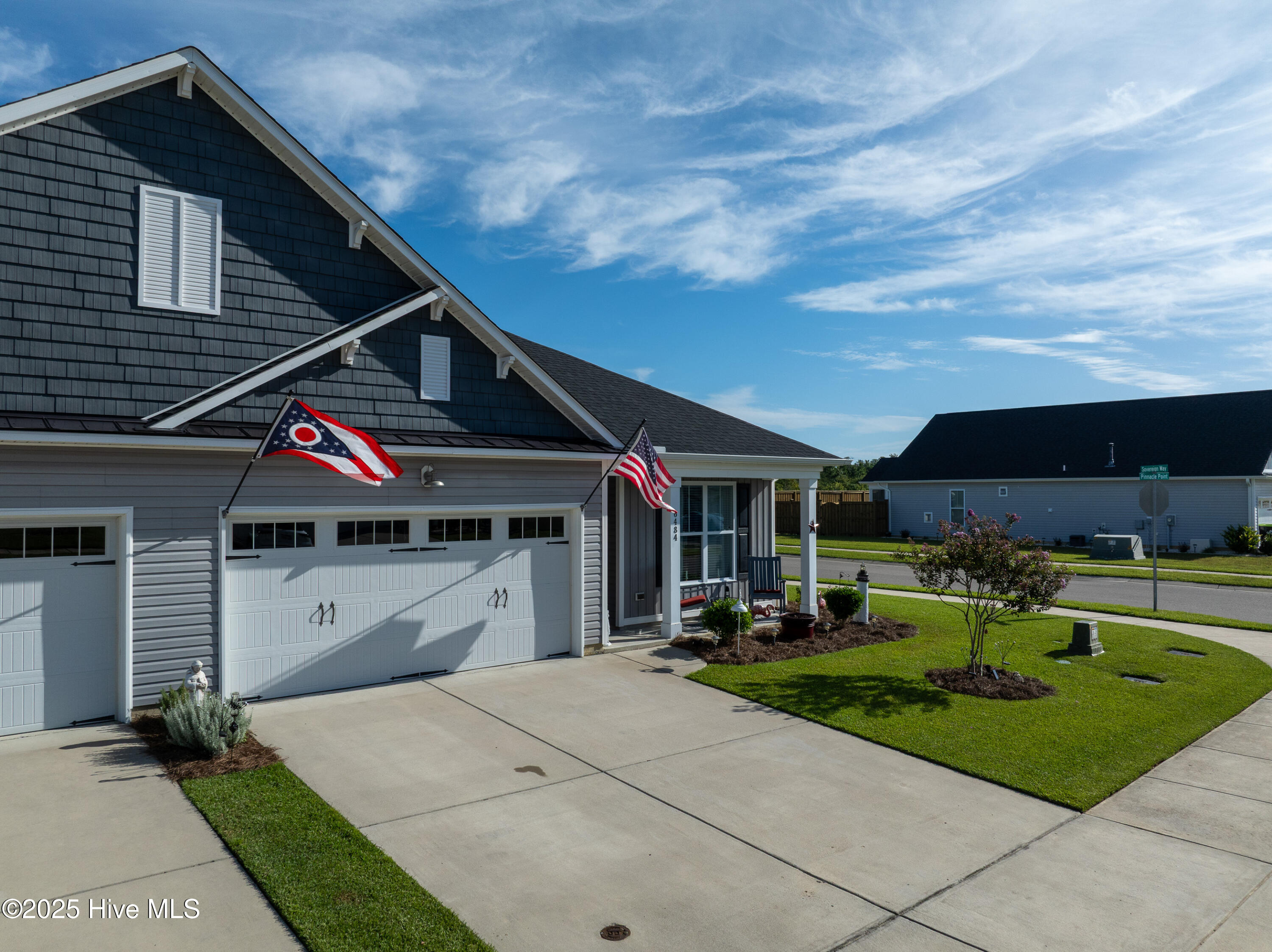 6484 Pinnacle Point Winnabow, NC 28479 - Photo 2 of 36 Front of home