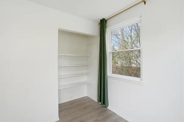 $2,495 | 2506 Rusty Drive, Des Plaines, IL 60018