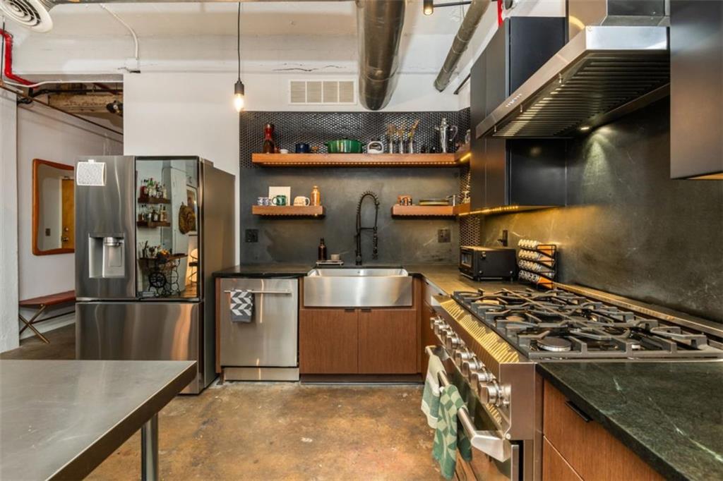244 Peters Street Southwest, Unit 5 Atlanta, GA 30313 - Photo 11 of 71