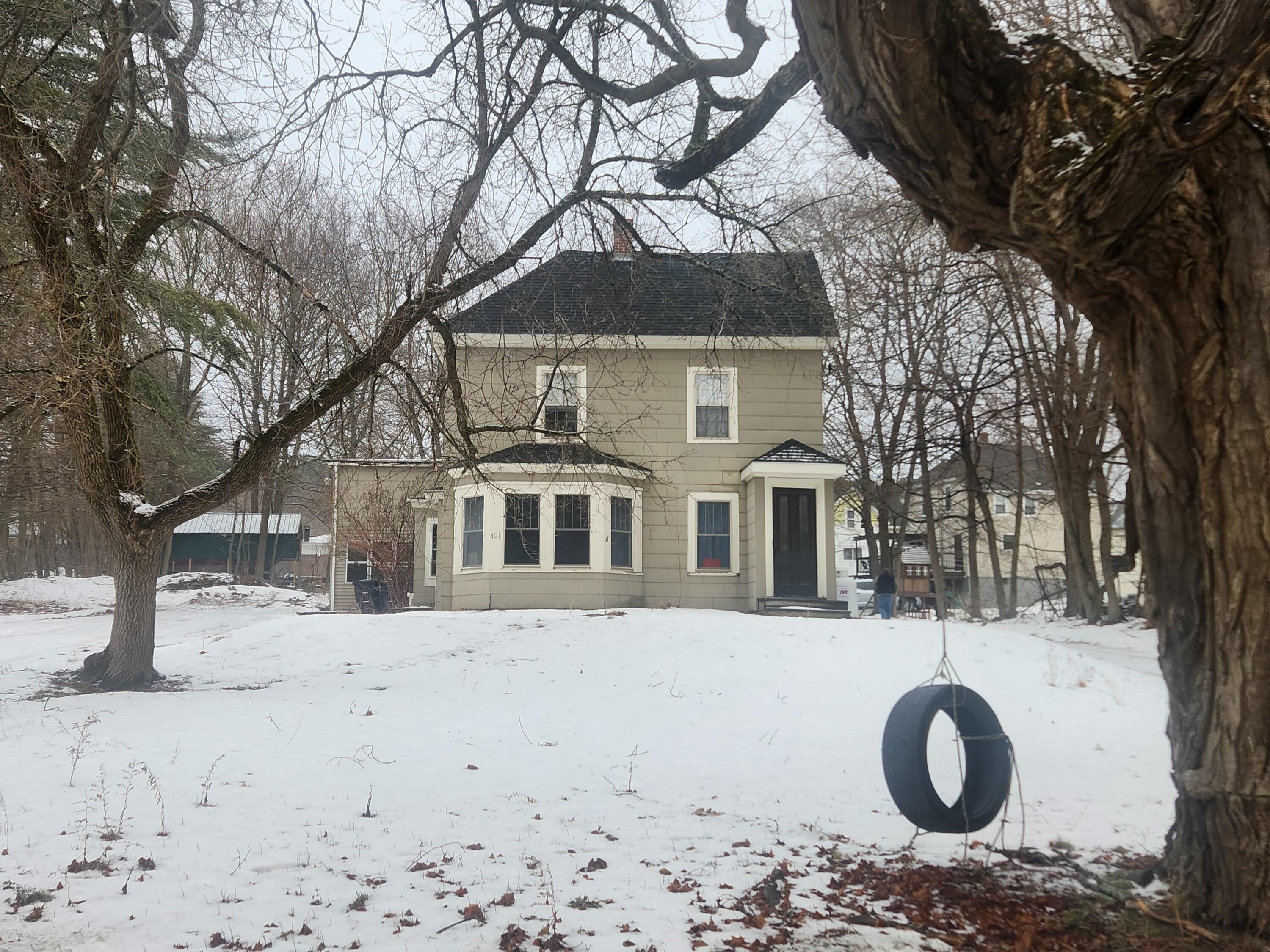 491 Main Street Old Town, ME 04468 - Photo 1 of 31 20260111_145548