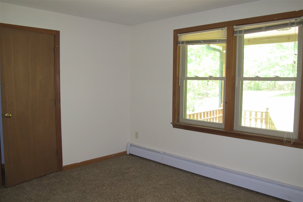 13 Ham Road Raymond, NH 03077 - Photo 9 of 25 Gallery Image 9