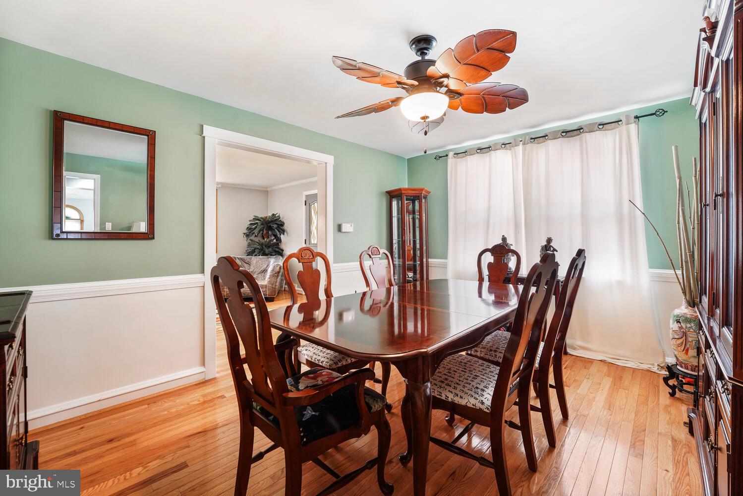 422 East Rodgers Street Ridley Park, PA 19078 - Photo 5 of 27 dining room