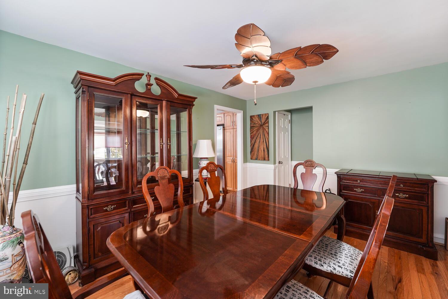 422 East Rodgers Street Ridley Park, PA 19078 - Photo 6 of 27 dining room