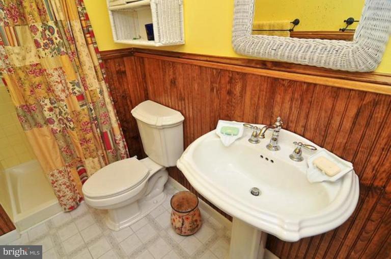 710 8th Street Northeast Washington, DC 20002 - Photo 15 of 21 Bath #1