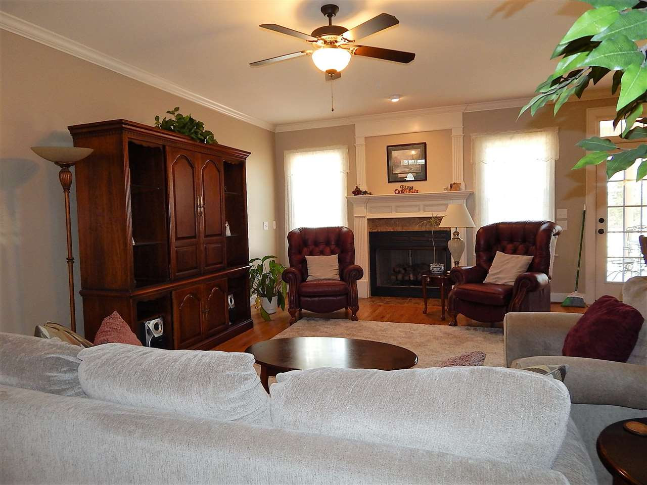 32 North Sunset Ridge Drive Willow Spring, NC 27592 - Photo 5 of 25 ventless FP; pre-wired above FP for flat screen TV Living Room