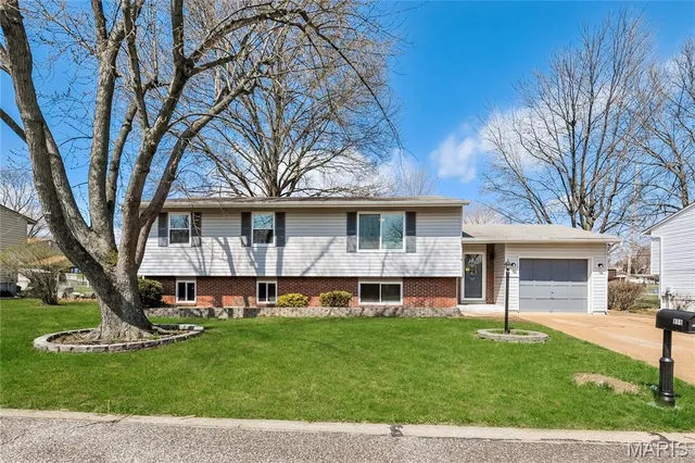 $270,000 | 809 Brookside Drive, Arnold, MO 63010