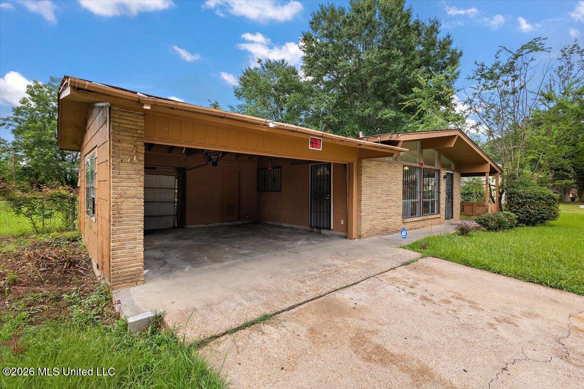 718 George Washington Avenue Canton, MS 39046 - Photo 2 of 17 02-HTP_4370