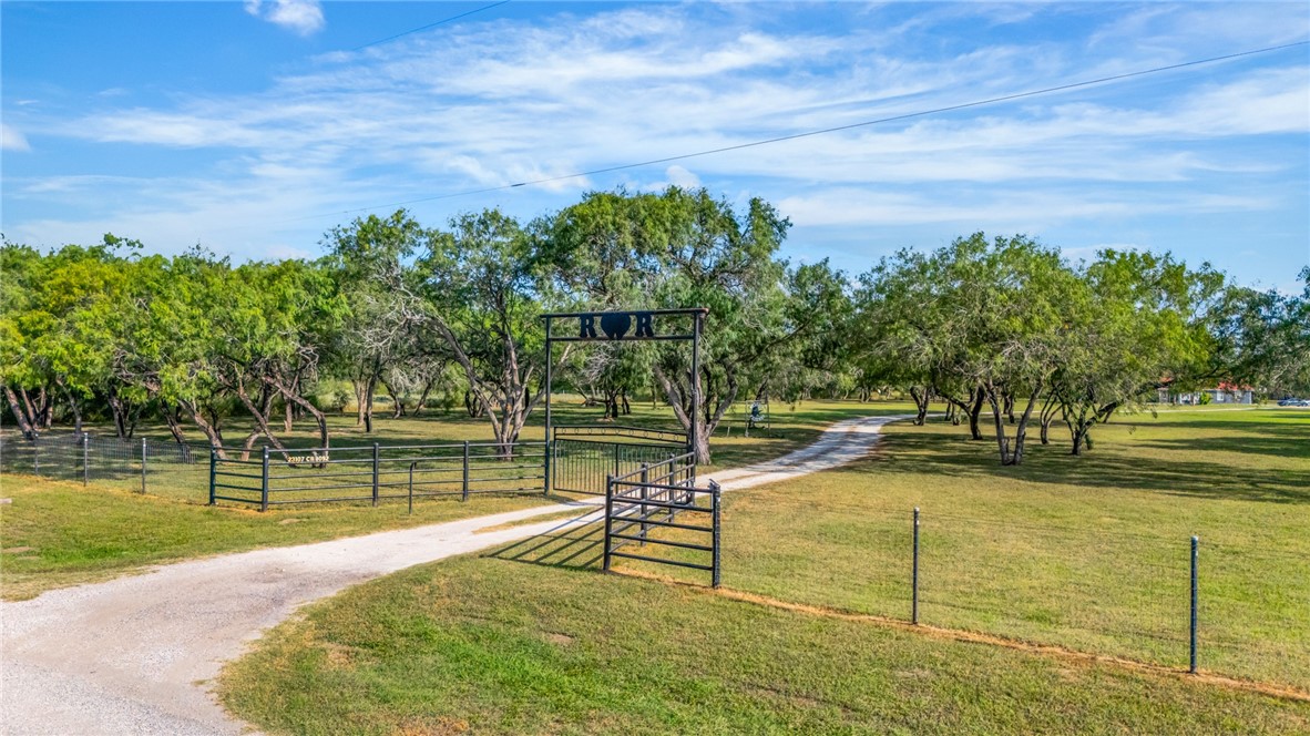 23107 County Road 1092 Mathis, TX 78368 - Photo 4 of 40 Gallery Image 4