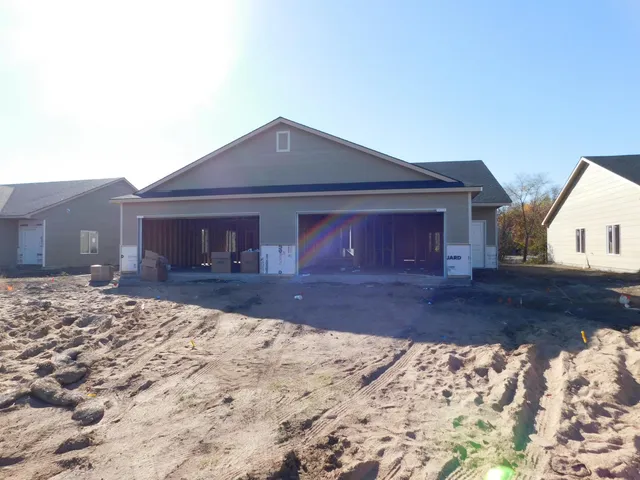 $350,000 | 12111-13 West Shadow Lakes Street, Unit 2, Wichita, KS 67205