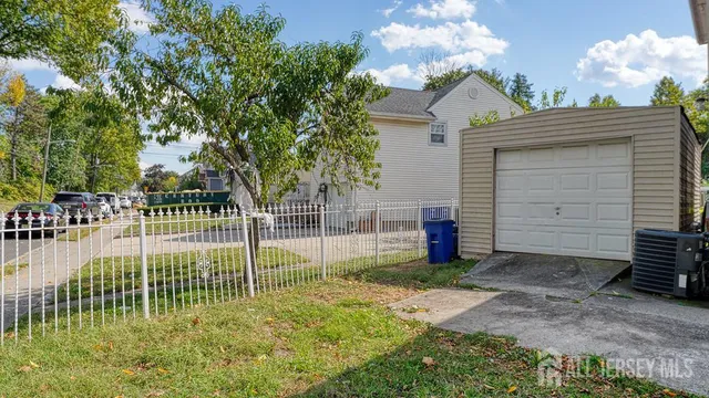 $2,700 | 591 Cherry Street, Elizabeth, NJ 07208