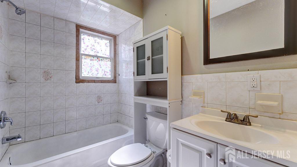 591 Cherry Street Elizabeth, NJ 07208 - Photo 8 of 13