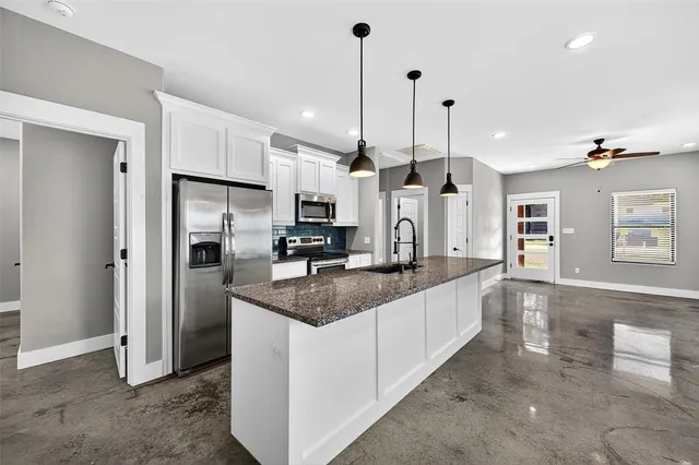 $1,500 | 1507 South 7th Avenue, Denison, TX 75021