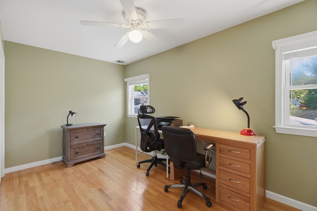 35 Kendrick Road Wakefield, MA 01880 - Photo 17 of 29