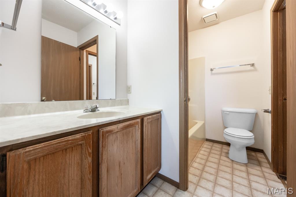 411 Donna Drive O'Fallon, IL 62269 - Photo 15 of 22