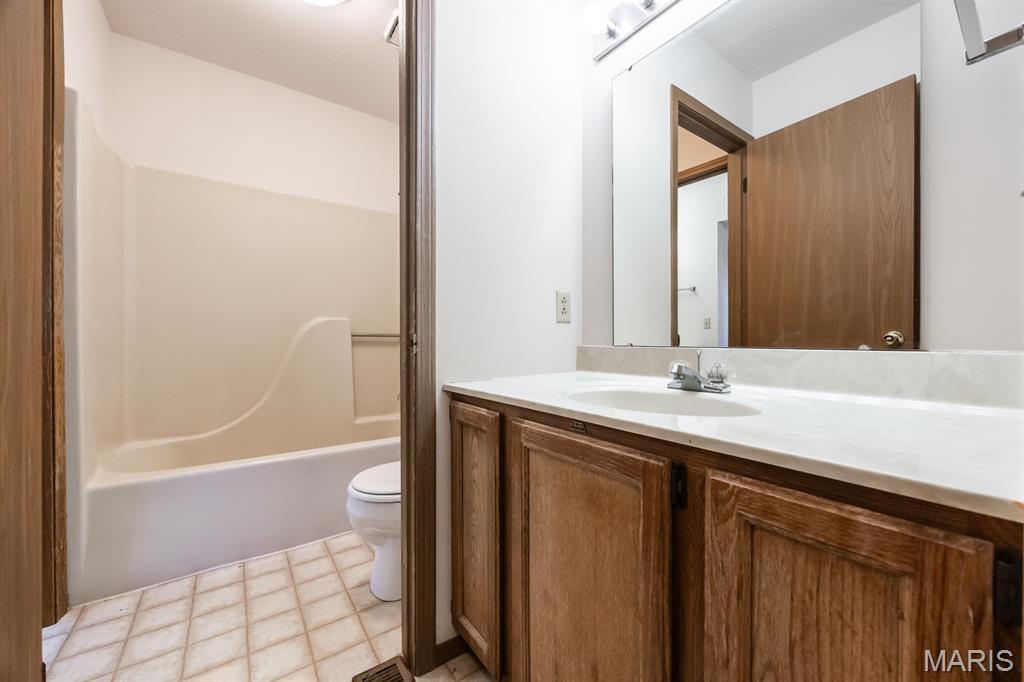 411 Donna Drive O'Fallon, IL 62269 - Photo 17 of 22