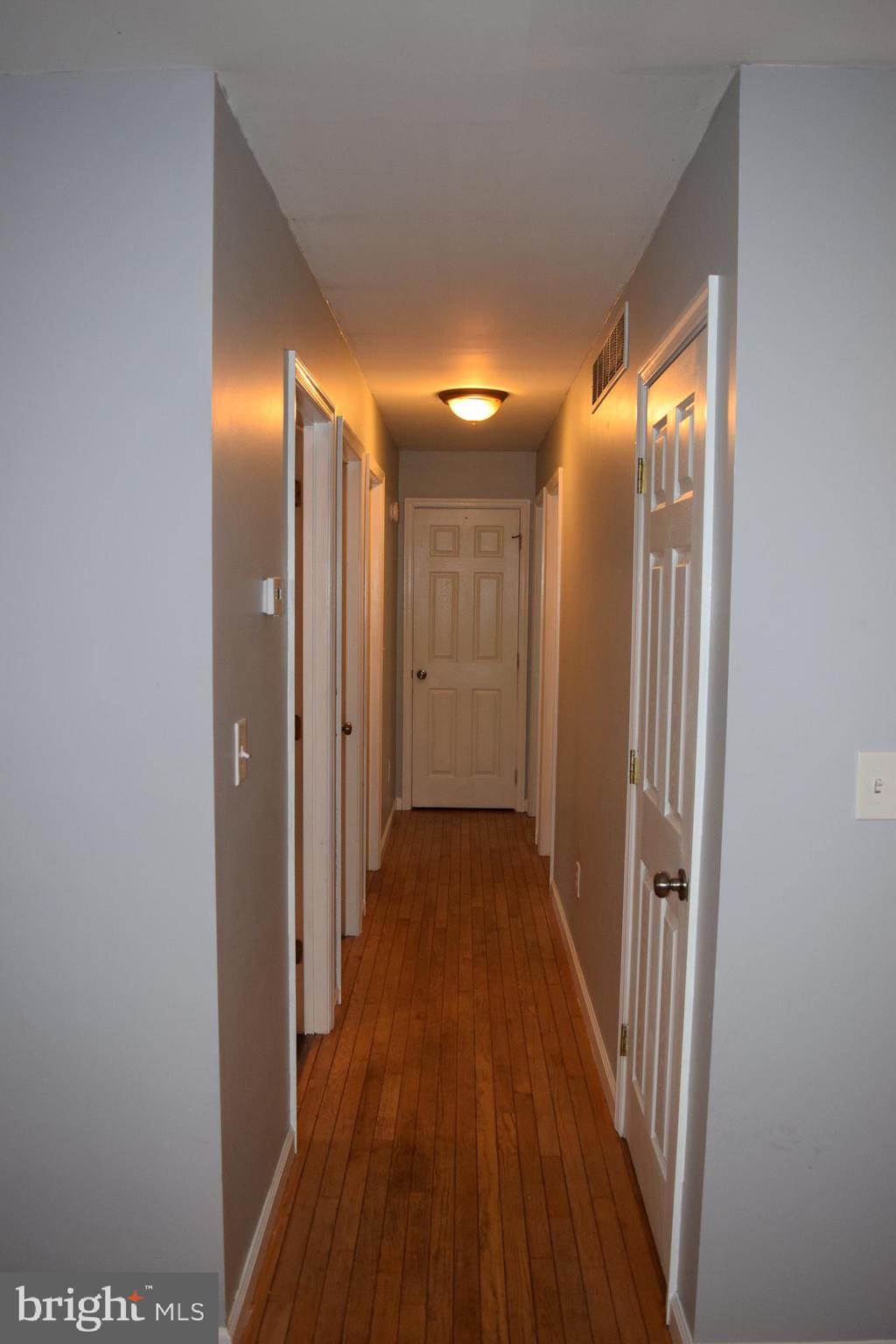 7793 East Shore Road Pasadena, MD 21122 - Photo 23 of 34 Gallery Image 23