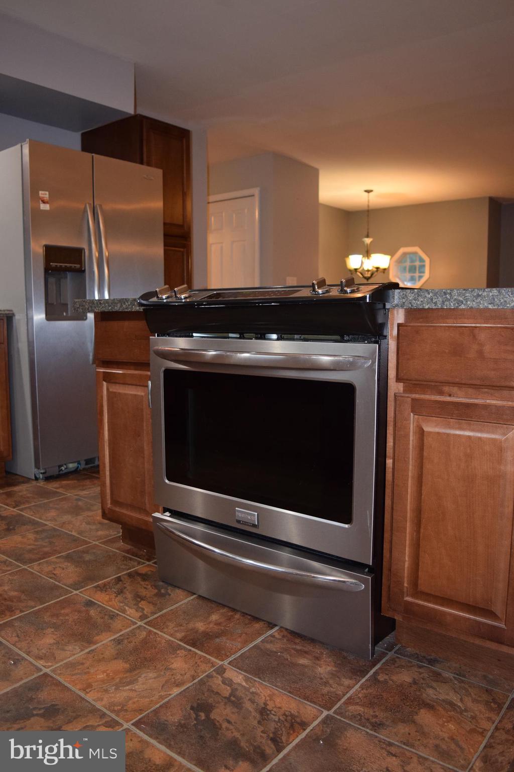 7793 East Shore Road Pasadena, MD 21122 - Photo 10 of 34 Gallery Image 10