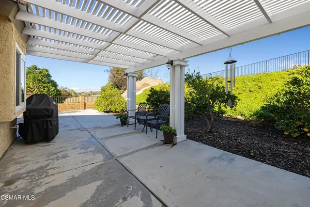 $1,125,000 | 675 Whispering Oaks Place, Newbury Park, CA 91320