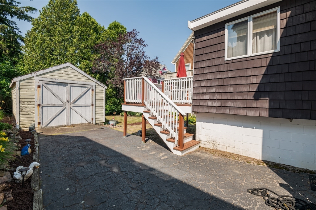 29 Ellis Road Swampscott, MA 01907 - Photo 5 of 38