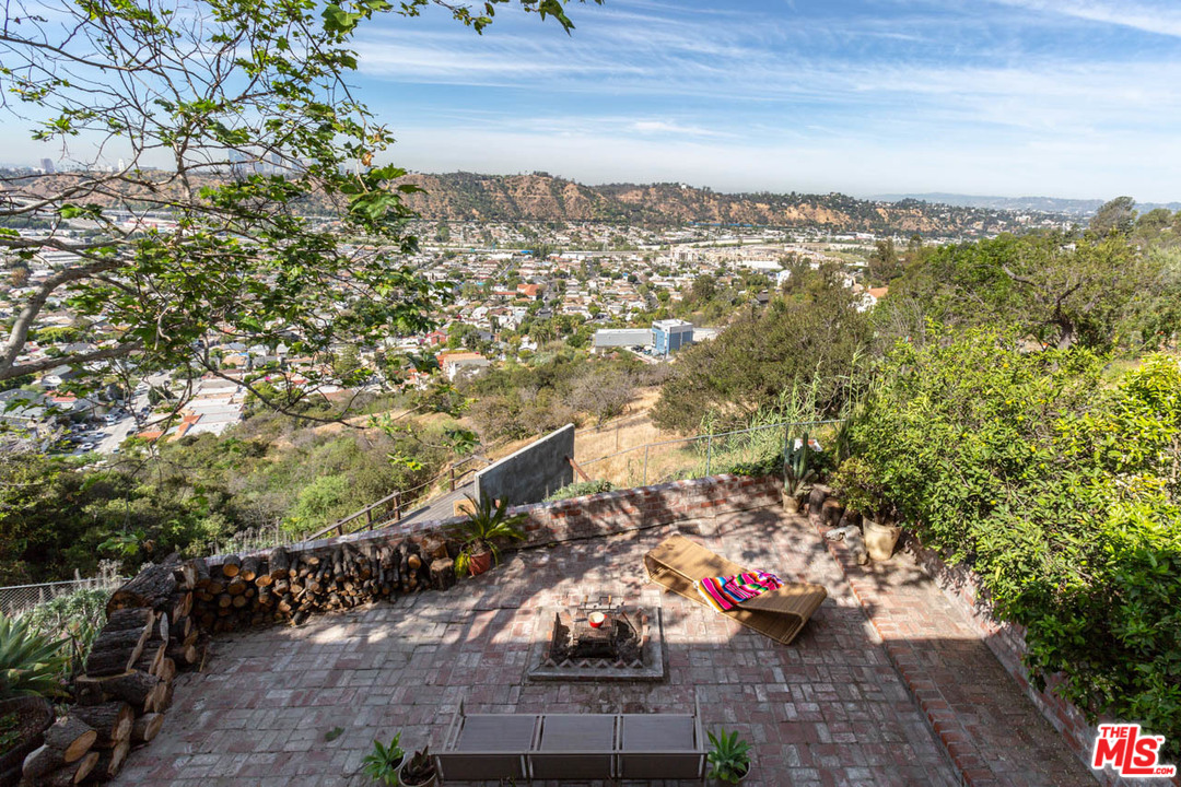 988 West Avenue 37 Los Angeles, CA 90065 - Photo 39 of 53