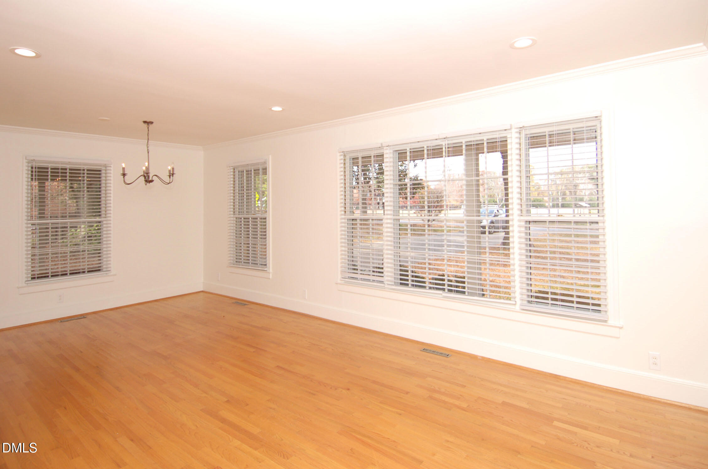 3225 Darien Drive Raleigh, NC 27607 - Photo 7 of 20 a view of an empty room with a window