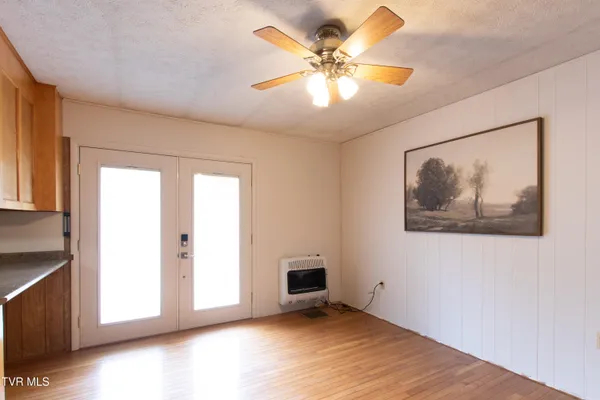 $464,000 | 27141 Old Saltworks Road, Meadowview, VA 24361