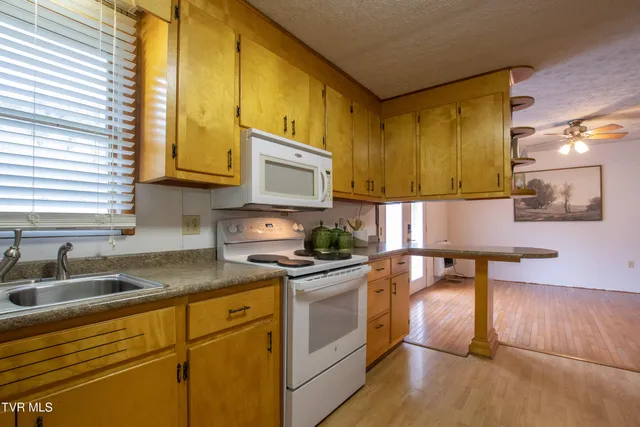 $479,000 | 27141 Old Saltworks Road, Meadowview, VA 24361