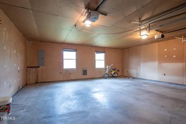 $479,000 | 27141 Old Saltworks Road, Meadowview, VA 24361