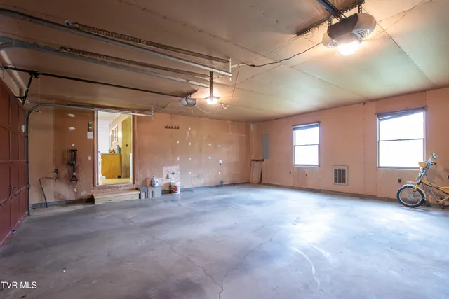 $479,000 | 27141 Old Saltworks Road, Meadowview, VA 24361