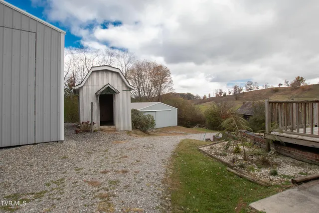 $479,000 | 27141 Old Saltworks Road, Meadowview, VA 24361