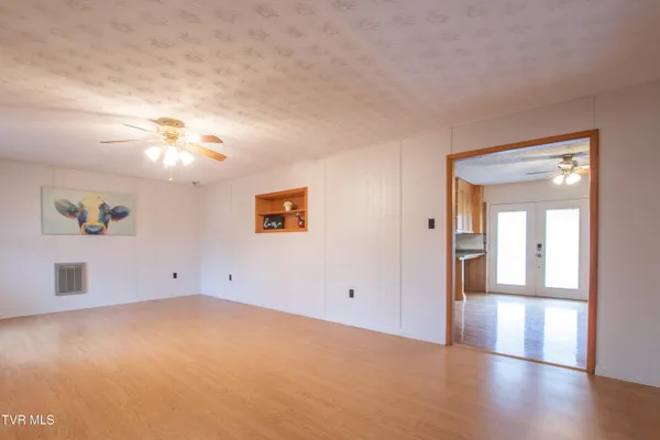 $464,000 | 27141 Old Saltworks Road, Meadowview, VA 24361