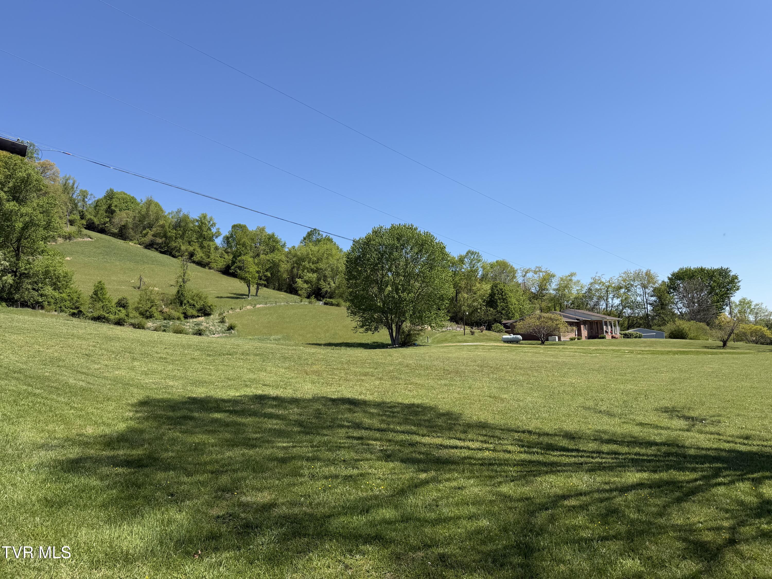 27141 Old Saltworks Road Meadowview, VA 24361 - Photo 5 of 86 IMG_9731