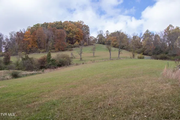 $464,000 | 27141 Old Saltworks Road, Meadowview, VA 24361