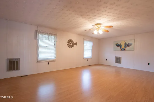 $479,000 | 27141 Old Saltworks Road, Meadowview, VA 24361