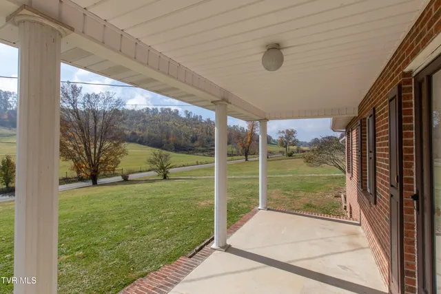 $479,000 | 27141 Old Saltworks Road, Meadowview, VA 24361