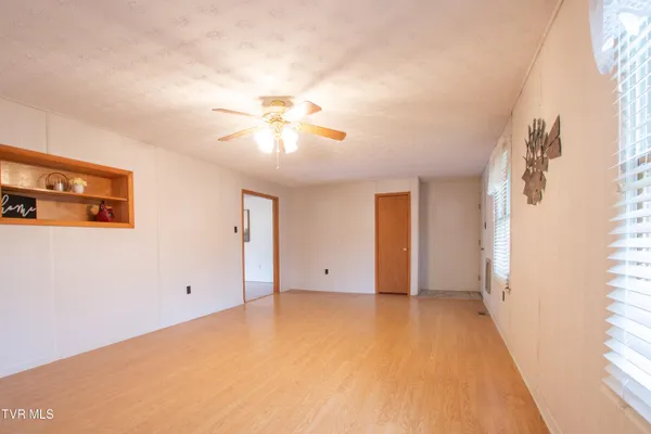 $464,000 | 27141 Old Saltworks Road, Meadowview, VA 24361