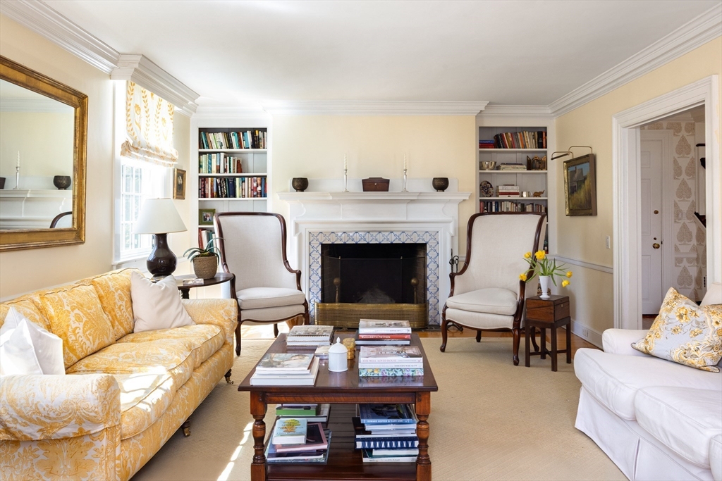 164 Willard Road Brookline, MA 02445 - Photo 5 of 27