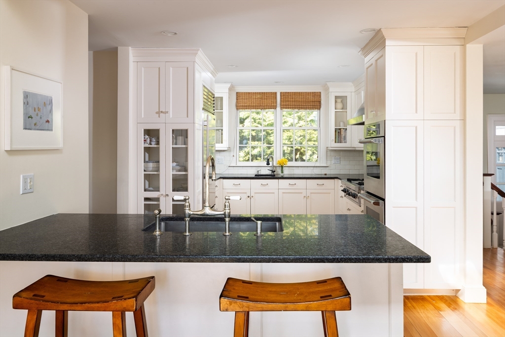 164 Willard Road Brookline, MA 02445 - Photo 9 of 27