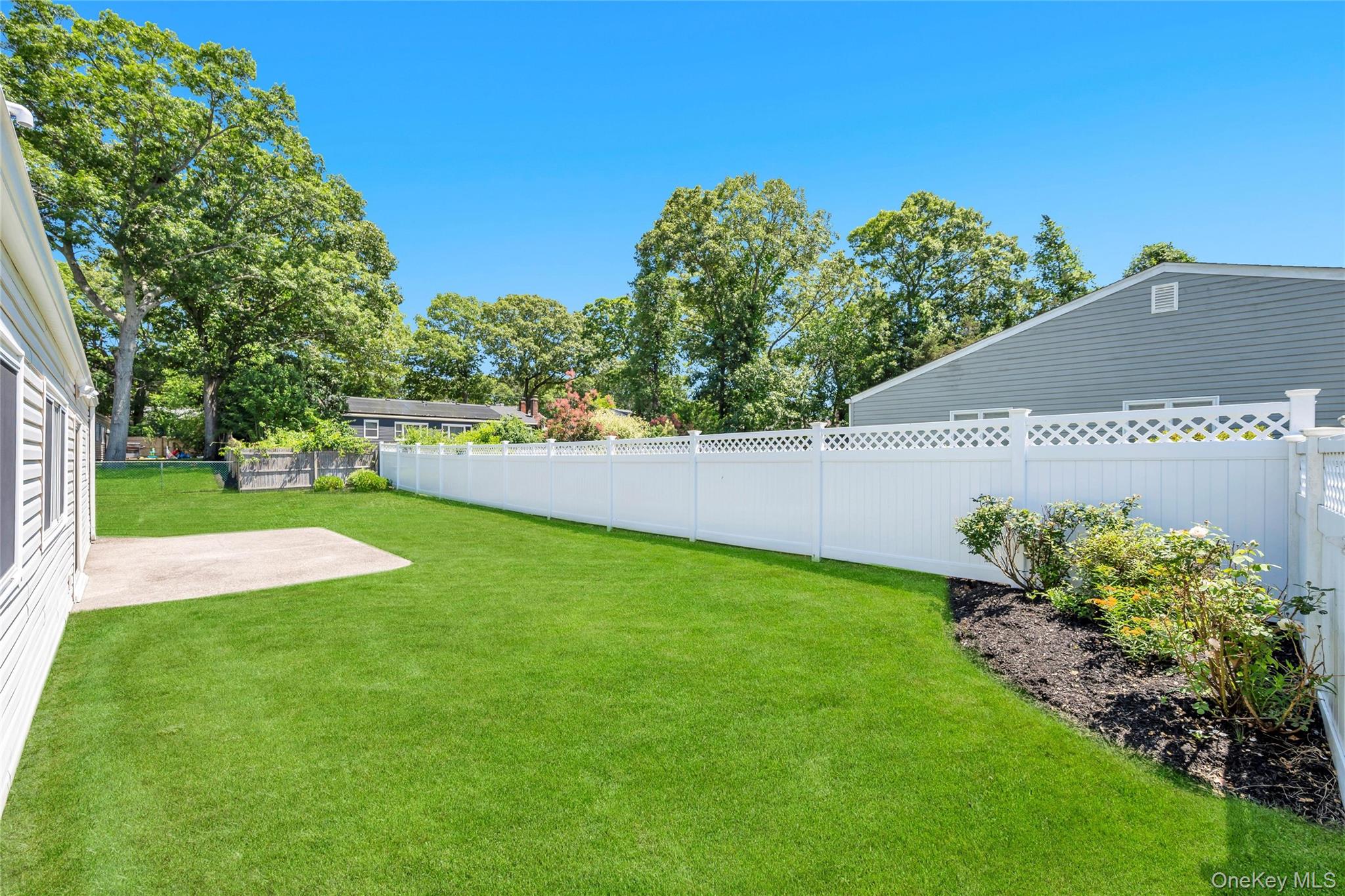 5 Half Hollow Road Selden, NY 11784 - Photo 32 of 32