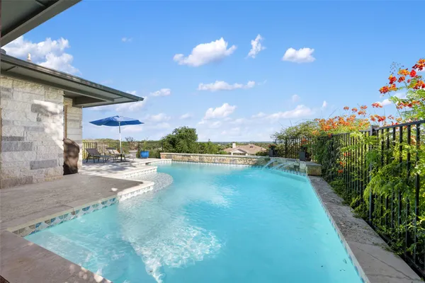 $500,000 | 20403 Highland Lake Drive, Lago Vista, TX 78645