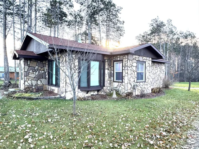 $225,000 | 130 7th Street Northeast, Bagley, MN 56621