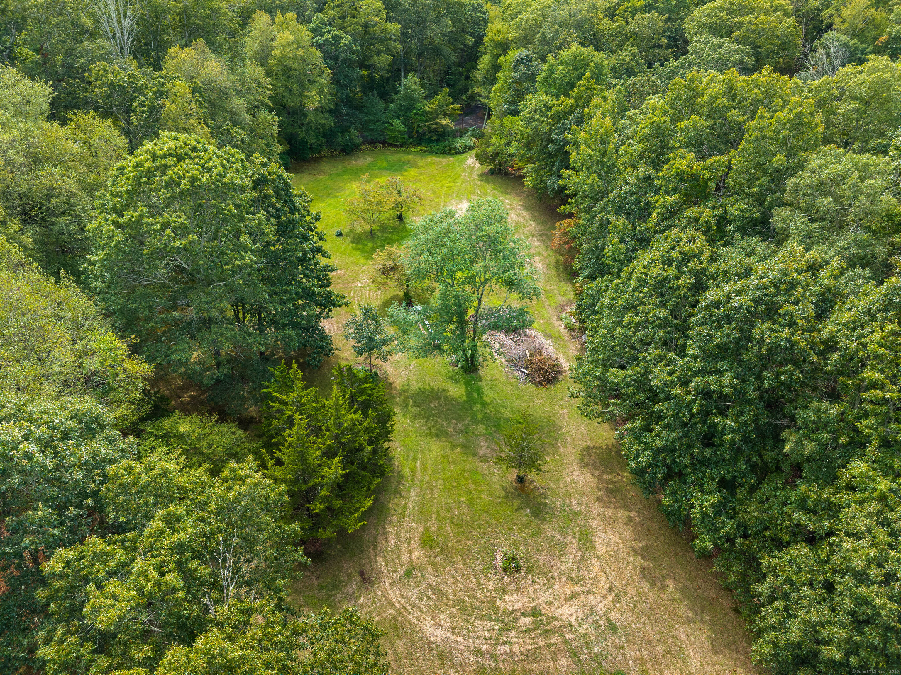 332 Lantern Hill Road Stonington, CT 06355 - Photo 5 of 38